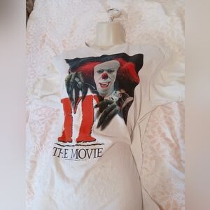 White Graphic T-Shirt Horror Movie "IT"